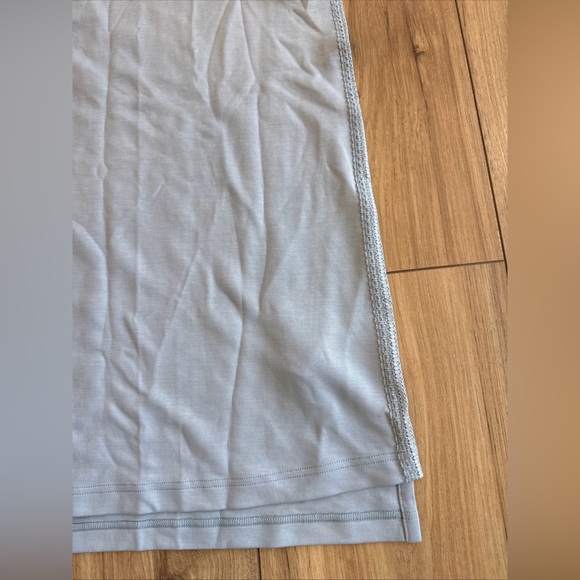 Hanro Pale Blue Knit V-Neck Sleeveless Top - Picture 8 of 13